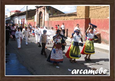 Desfile del 470 Aniversario de Pátzcuaro