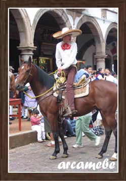 Desfile del 470 Aniversario de Pátzcuaro